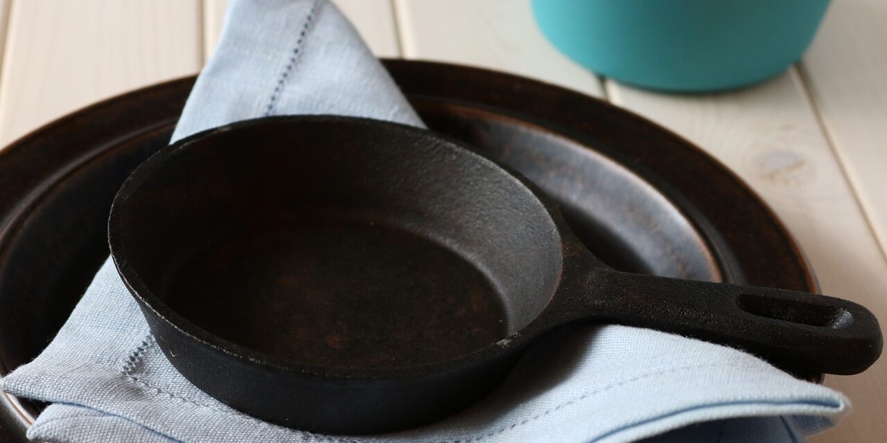 Cleaning your Pots and Pans so they look like new again Cleaning your Pots and Pans so they look like new again