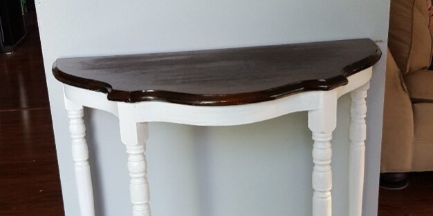 Chalk Painting Series #3: Painting an Accent Table