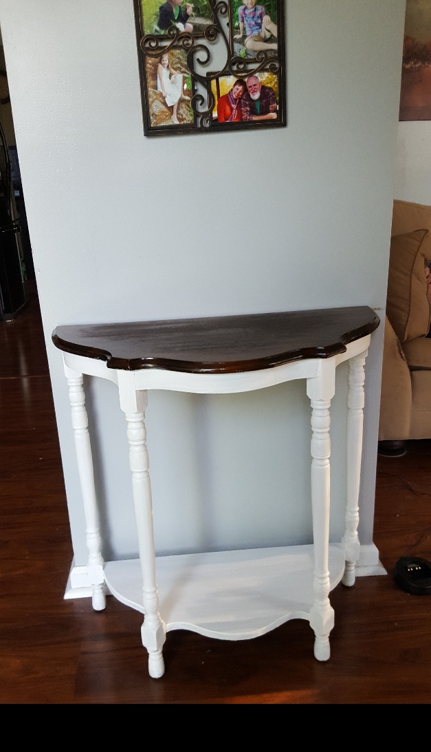 Chalk Painting Series #3: Painting an Accent Table