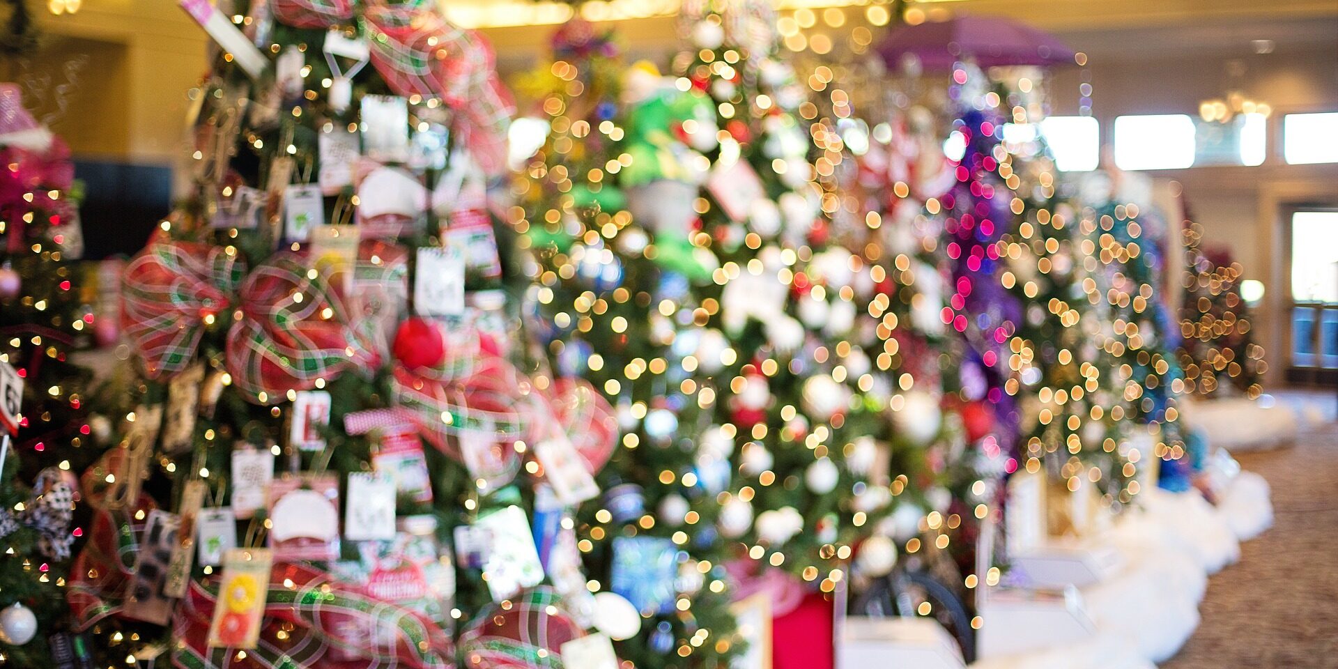 Tips for Saving Money Towards Christmas Tips for Saving Money Towards Christmas